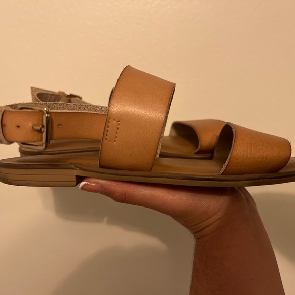 Sandals - Picture 2 of 2